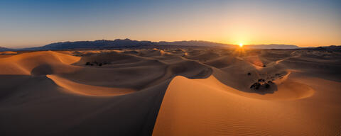 Dawn-at-the-Dunes